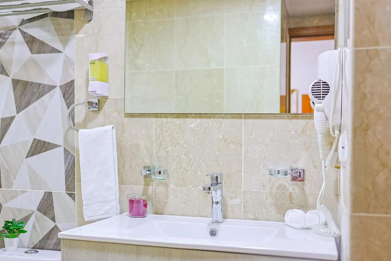 Luxury 2Br City Center Condo Santo Domingo